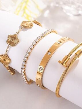 18K Gold Plated Trendy Designer Style Bracelet Set